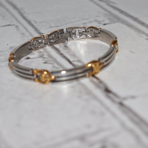 Beautiful silver and gold link bracelet 7.25" - Picture 3 of 4